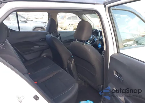 2023 Nissan Kicks Sv Xtronic Cvt z USA, uszkodzony, nr VIN 3N1CP5CV2PL529348